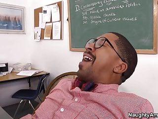 Versaute America Julia Ann - Fick im Büro