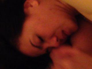 Meine asiatische Freundin liebt grosse weisse Schwänze