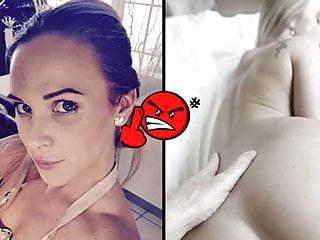 Schlanke Blondine in der hündchenstellung gefickt