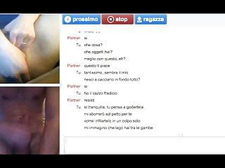 Ehefrau spritzt ab während Ehemann es beobachtet