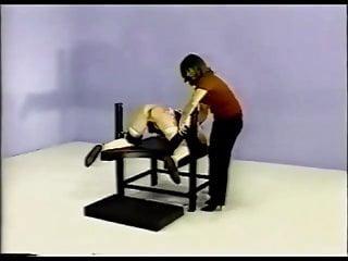 Geile Blondine in den Arsch gefickt