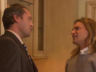 Junges Pärchen fickt bis der Arzt kommt